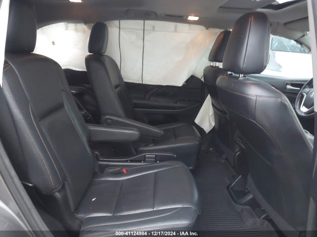 Toyota Highlander Xle 2017 5TDJZRFH4HS403645 Image 8