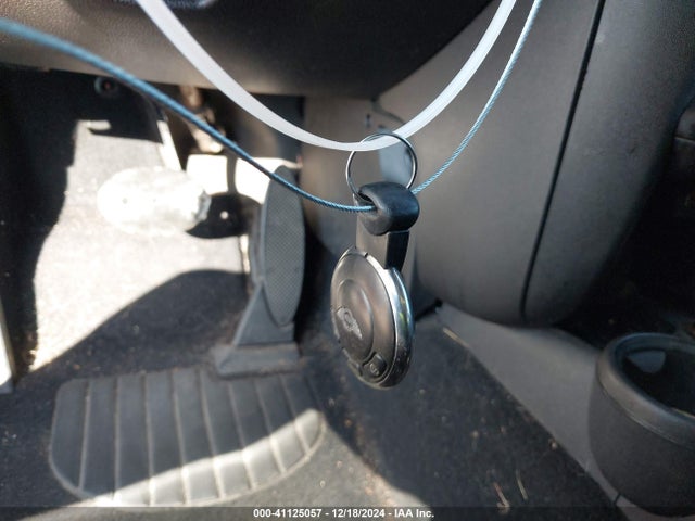 2012 MINI COOPER WMWSU3C51CT258145 Photo 10