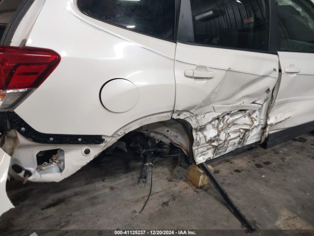JF2SKAEC3KH489530 Subaru Forester Premium