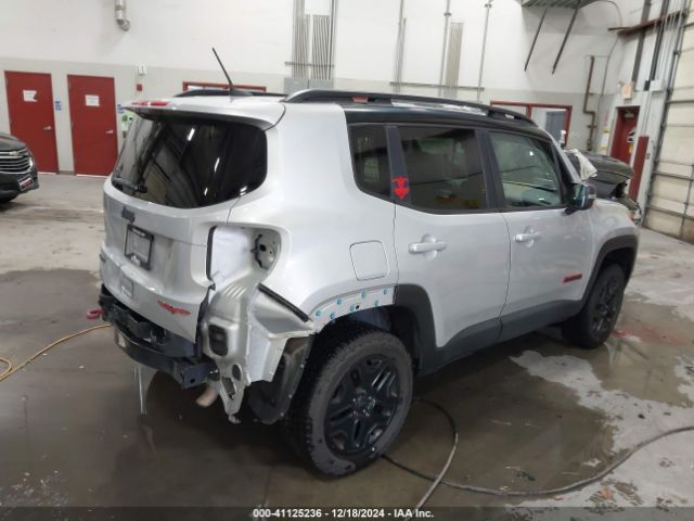 ZACCJBCBXJPG61145 Jeep Renegade Trailhawk 4x4