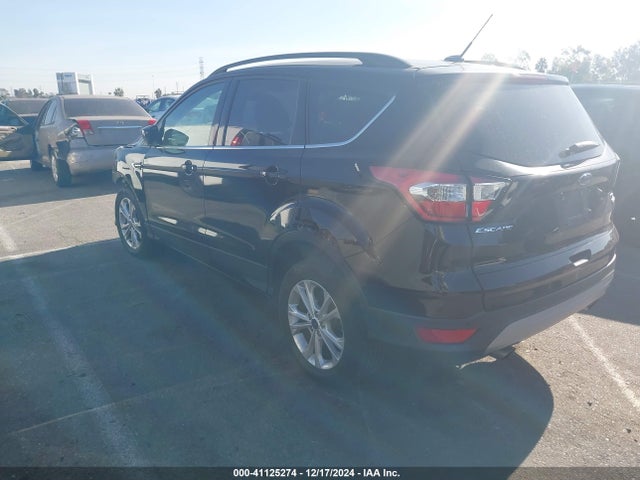Ford ESCAPE SE 2017 1FMCU0G90HUF08670 Image 3