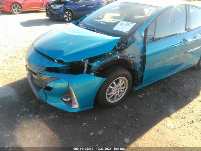 Toyota Prius Prime Advanced 2017 JTDKARFPXH3024511 Image 6
