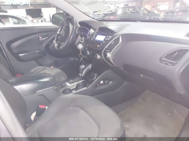 KM8JTCAF4FU969832 Hyundai TUCSON GLS