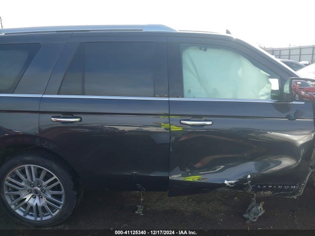 1FMJU1MT4NEA00365 Ford Expedition Platinum