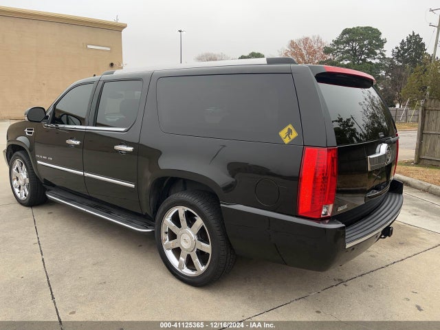 2011 CADILLAC ESCALADE ESV 1GYS4HEF4BR310072 Photo 2