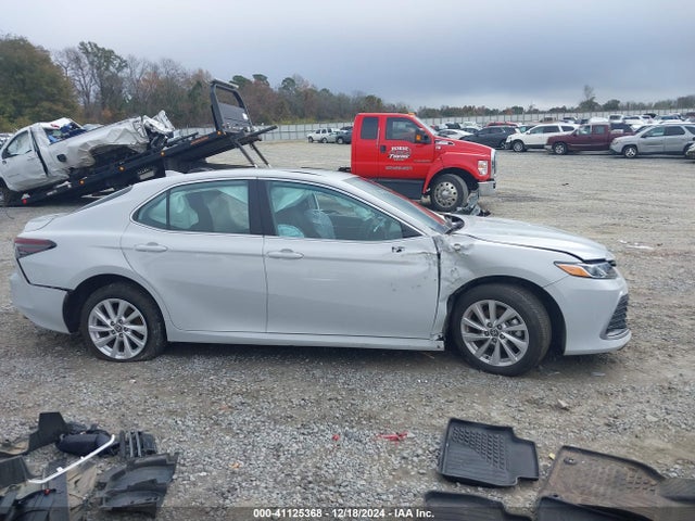 Toyota CAMRY LE 2024 4T1C11AK4RU203703 Image 14