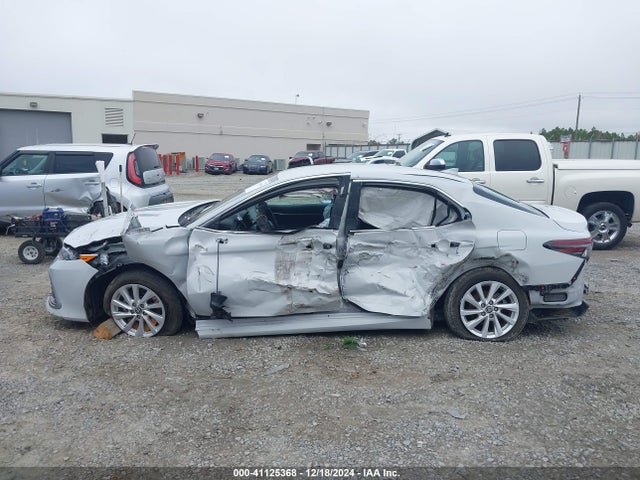 Toyota CAMRY LE 2024 4T1C11AK4RU203703 Image 15