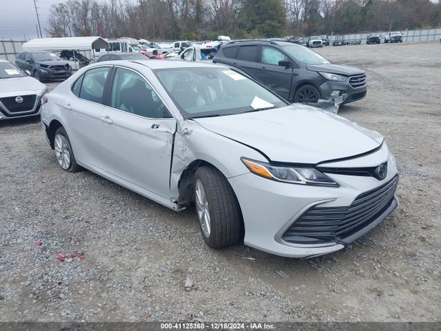 Toyota CAMRY LE 2024 4T1C11AK4RU203703 Image 6