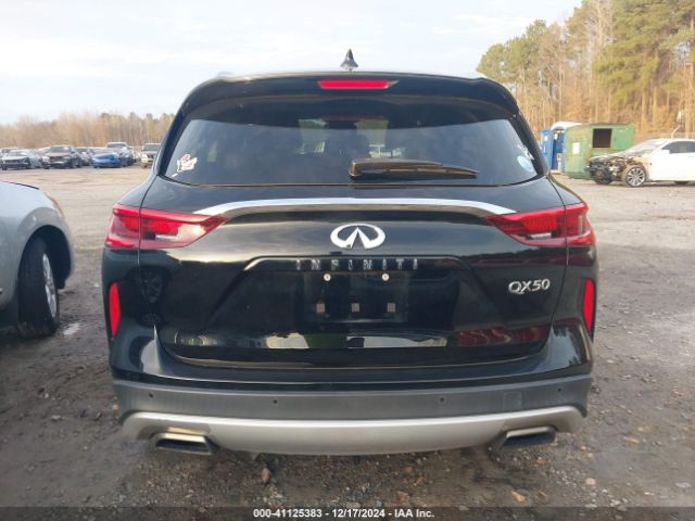 3PCAJ5M17KF118620 Infiniti Qx50 Essential