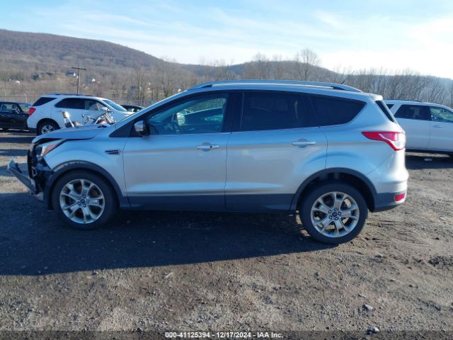 1FMCU9J90EUA37595 Ford Escape Titanium