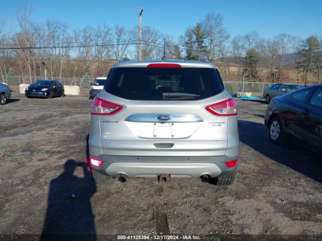 1FMCU9J90EUA37595 Ford Escape Titanium