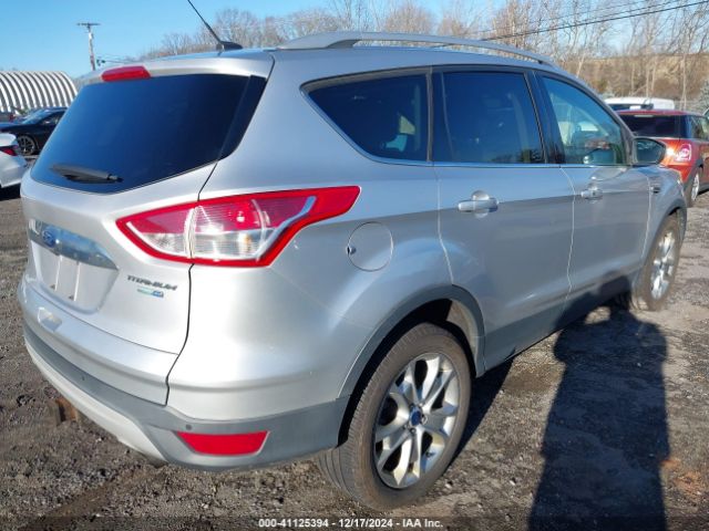 1FMCU9J90EUA37595 Ford Escape Titanium