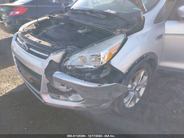 1FMCU9J90EUA37595 Ford Escape Titanium
