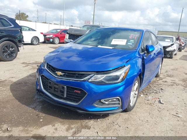 Chevrolet Cruze Lt Auto 2017 1G1BE5SM0H7147227 Image 2