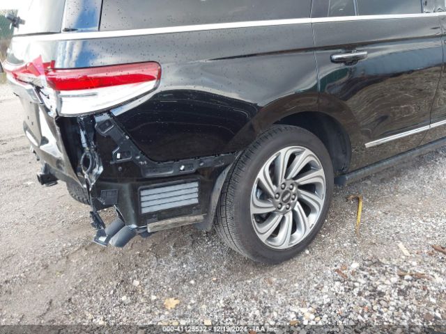 5LMJJ2LT8NEL15103 Lincoln Navigator Reserve