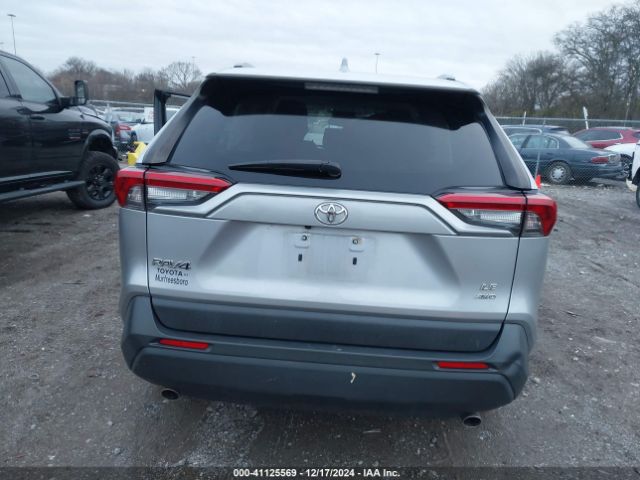 JTMF1RFV4KD013070 Toyota RAV4 LE