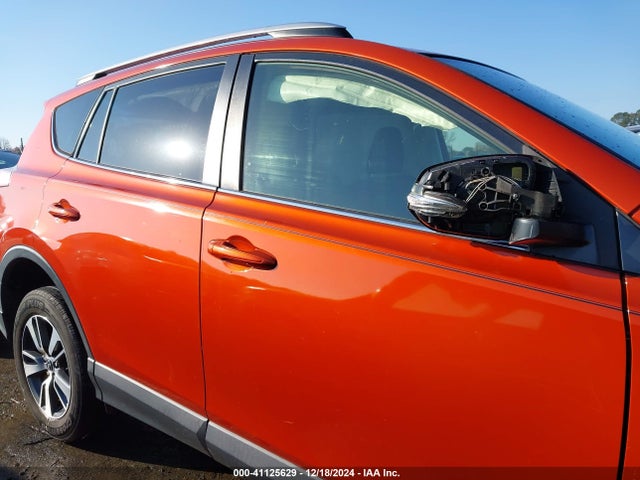 Toyota Rav4 Xle 2016 JTMWFREV9GJ074703 Image 13