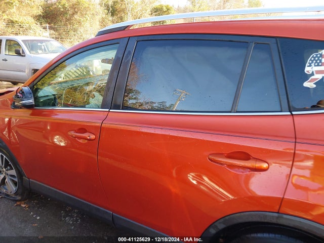 Toyota Rav4 Xle 2016 JTMWFREV9GJ074703 Image 14