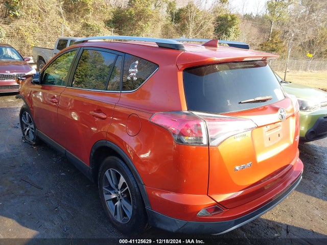 Toyota Rav4 Xle 2016 JTMWFREV9GJ074703 Image 3