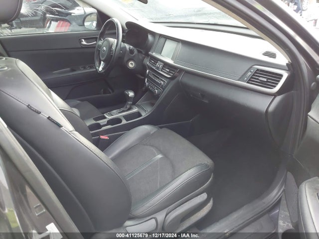KIA Optima S 2018 5XXGT4L30JG246775 Image 5