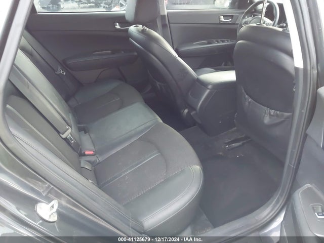 KIA Optima S 2018 5XXGT4L30JG246775 Image 8