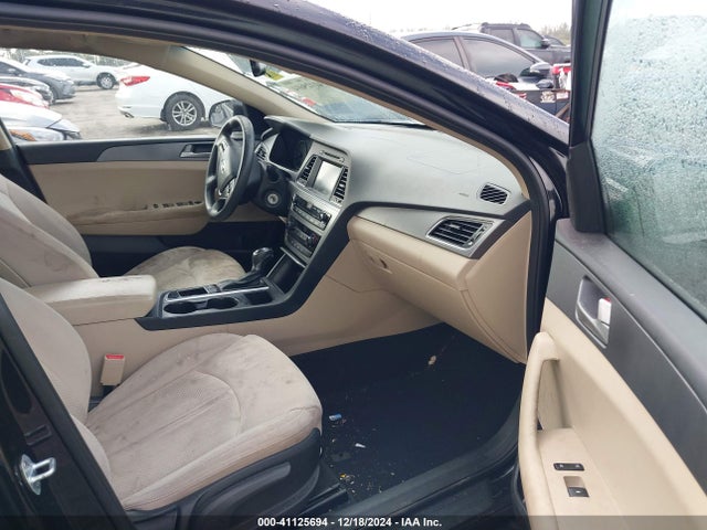 Hyundai SONATA SE 2017 5NPE24AF7HH480255 Image 5