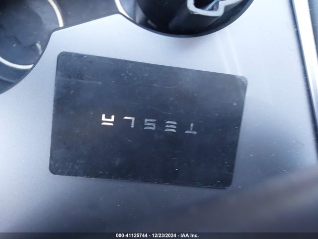2022 TESLA MODEL 3 5YJ3E1EB3NF138932 Photo 10