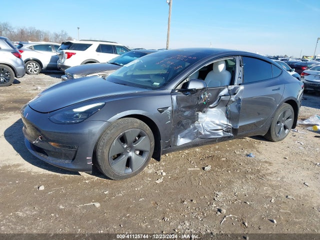 2022 TESLA MODEL 3 5YJ3E1EB3NF138932 Photo 1