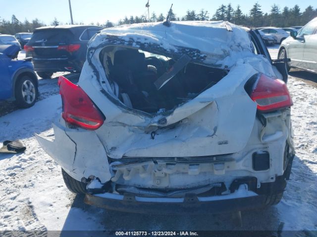 1FADP3K25JL315752 Ford FOCUS SE