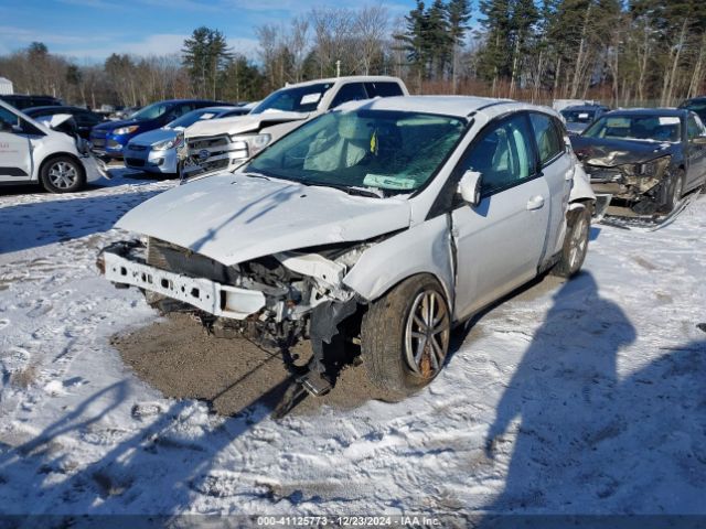 1FADP3K25JL315752 Ford FOCUS SE