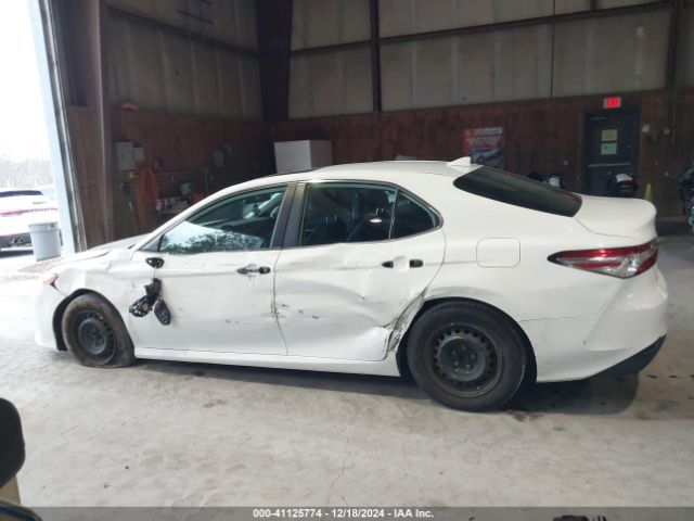 4T1B31HK3KU515514 Toyota Camry Hybrid Le