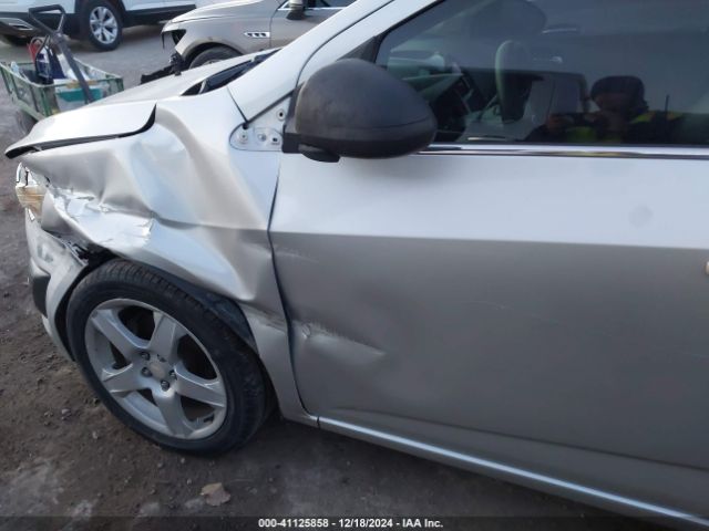 1G1JE6SB3E4117202 Chevrolet Sonic Ltz Auto