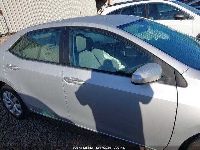 Toyota COROLLA LE 2015 5YFBURHE0FP276582 Image 13
