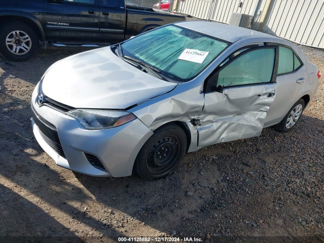 5YFBURHE0FP276582 Toyota COROLLA LE