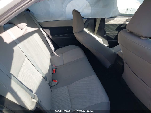 5YFBURHE0FP276582 Toyota COROLLA LE