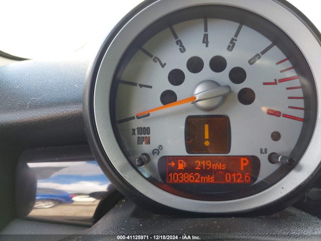 2008 MINI COOPER S WMWMF73558TV38507 Photo 6