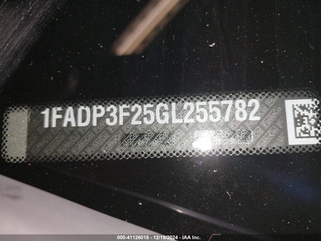 Ford FOCUS SE 2016 1FADP3F25GL255782 Image 17