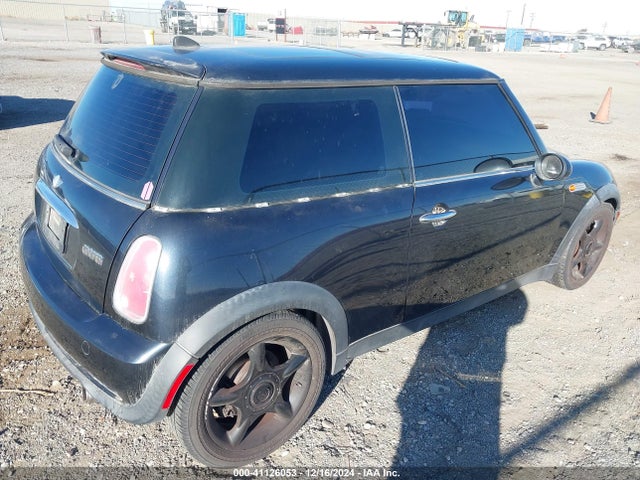 2005 MINI COOPER WMWRC33535TJ70346 Photo 3