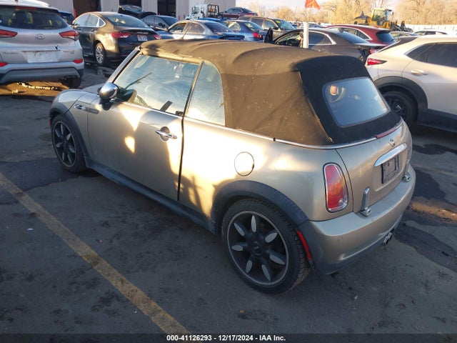 2007 MINI COOPER S WMWRH33527TL95720 Photo 2