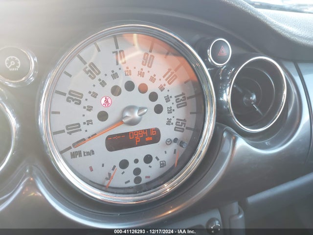 2007 MINI COOPER S WMWRH33527TL95720 Photo 6