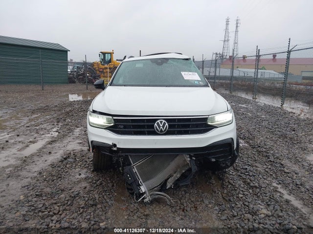 3VV8B7AX6NM039523 Volkswagen Tiguan 2.0t Se R-line Black