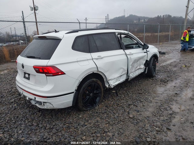 3VV8B7AX6NM039523 Volkswagen Tiguan 2.0t Se R-line Black