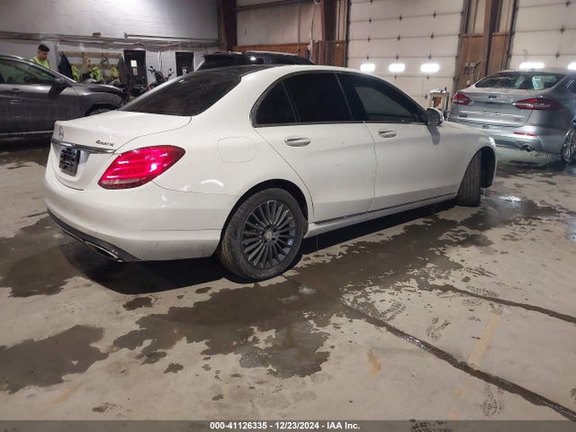 55SWF4KBXFU094945 Mercedes-Benz C 300 4matic/luxury 4matic/sport 4matic