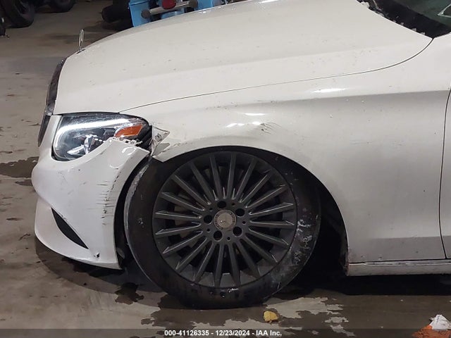 55SWF4KBXFU094945 Mercedes-Benz C 300 4matic/luxury 4matic/sport 4matic