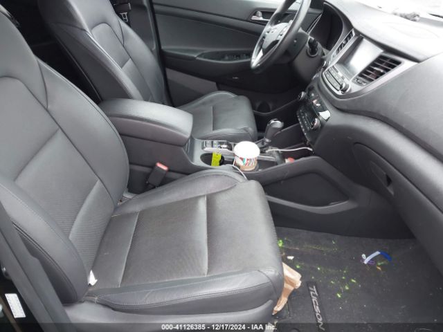 KM8J3CA43HU469971 Hyundai Tucson Se Plus