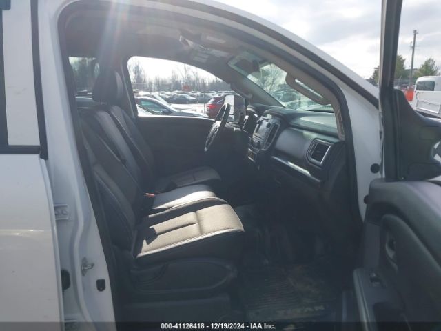 1N6BA1F31KN511250 Nissan Titan Xd S Diesel