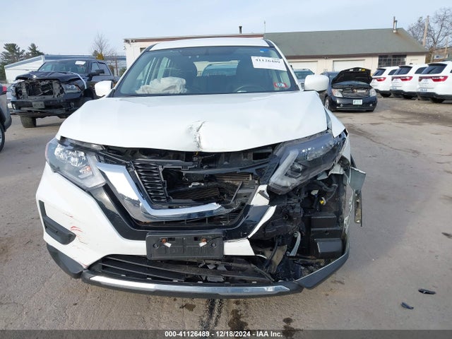 Nissan ROGUE S 2017 KNMAT2MV2HP617321 Image 12