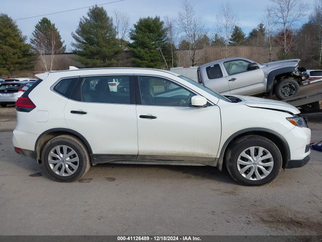 Nissan ROGUE S 2017 KNMAT2MV2HP617321 Image 13