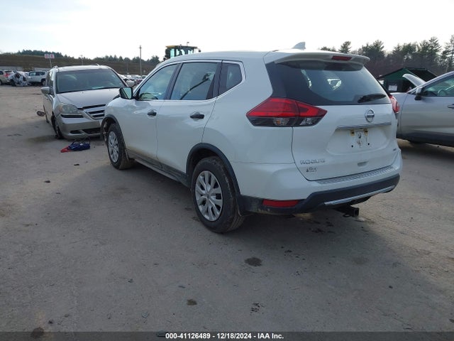 Nissan ROGUE S 2017 KNMAT2MV2HP617321 Image 3