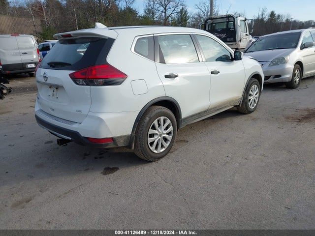 Nissan ROGUE S 2017 KNMAT2MV2HP617321 Image 4